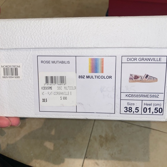 Dior size 38.5 authentic with box and dust bag. Slightly worn good condition. - Picture 5 of 6